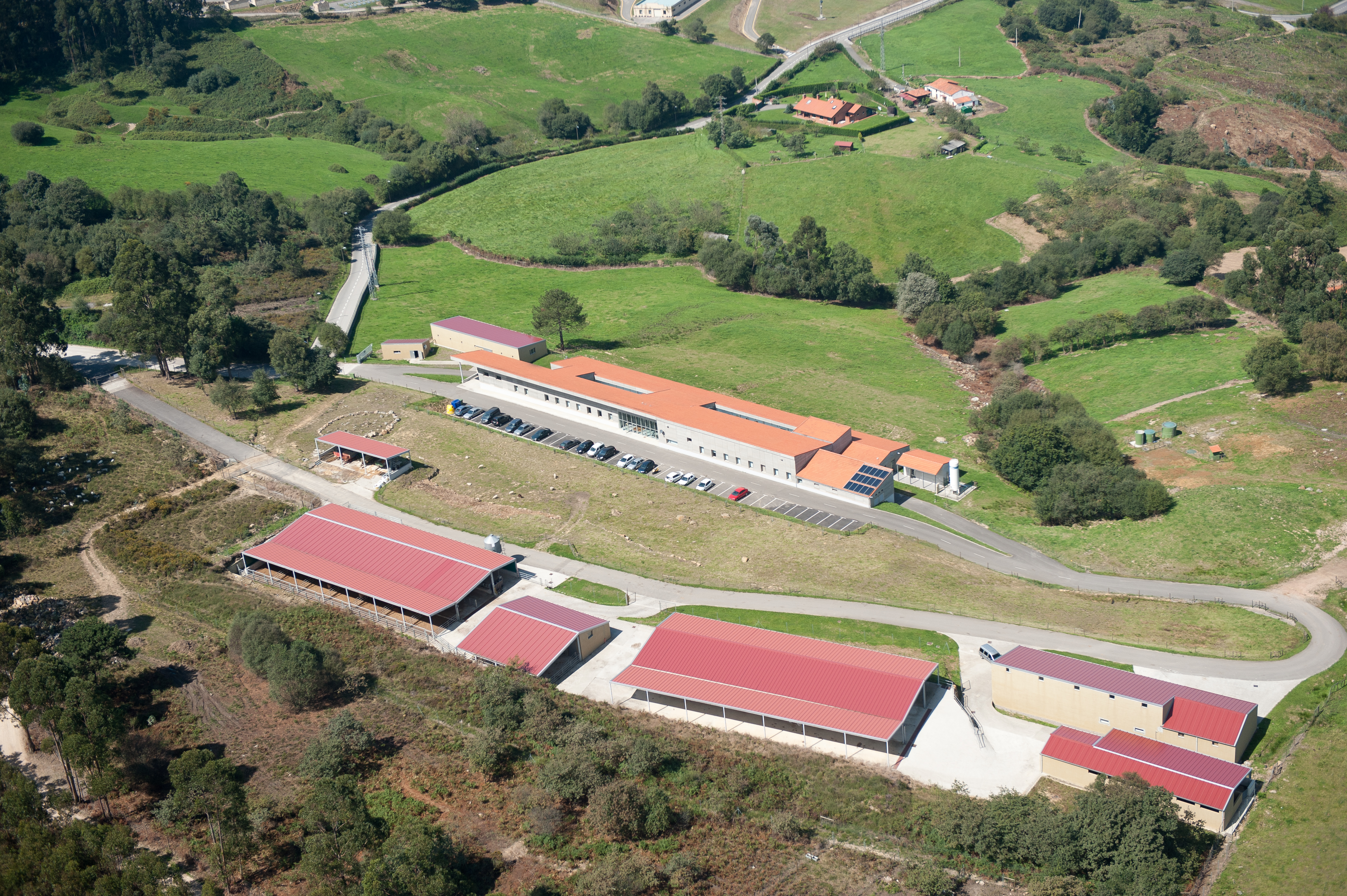 Centro de Biotecnología Animal en Deva (Gijón), desde el aire.